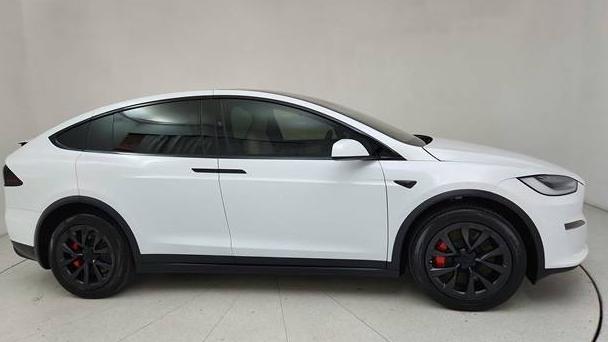 TESLA MODEL X 2023 7SAXCBE6XPF404551 image